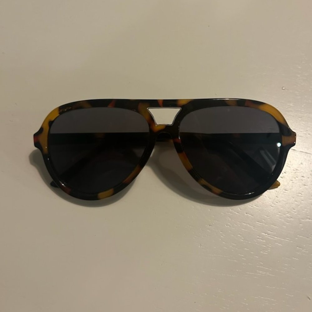 Scoop NYC Aviator Tortoise Sunglasses